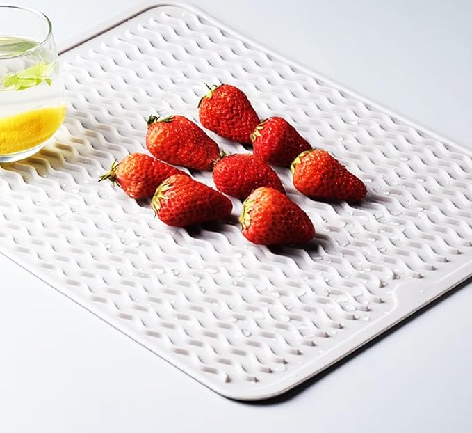 Large 14" x 11" Silicone Dish Drying Mat - Image 3